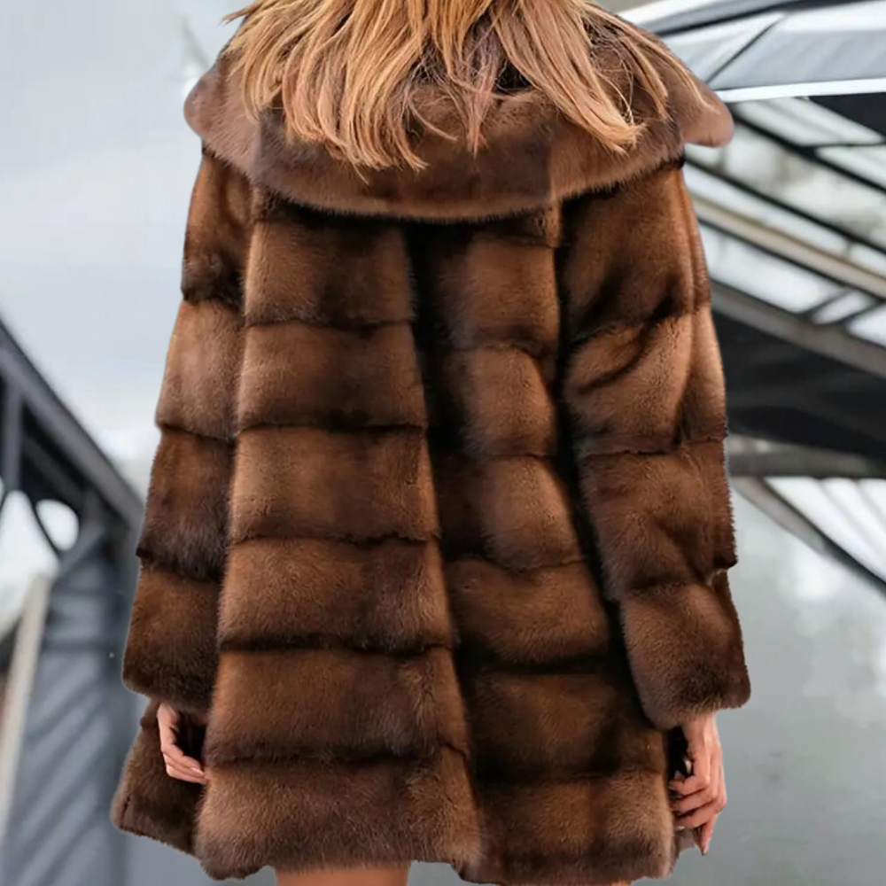 Jacinta - trendy women's coat with fashionable hood