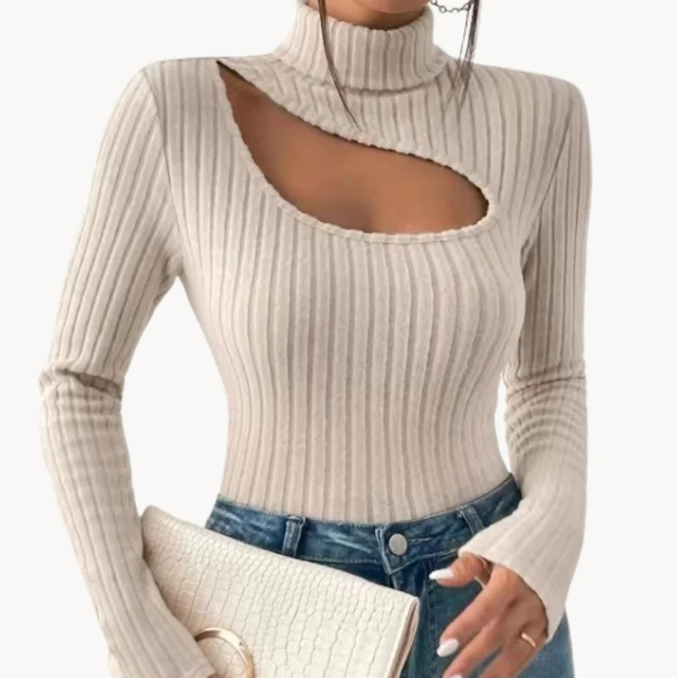 Luisa | soft and versatile women's hollow body knit top