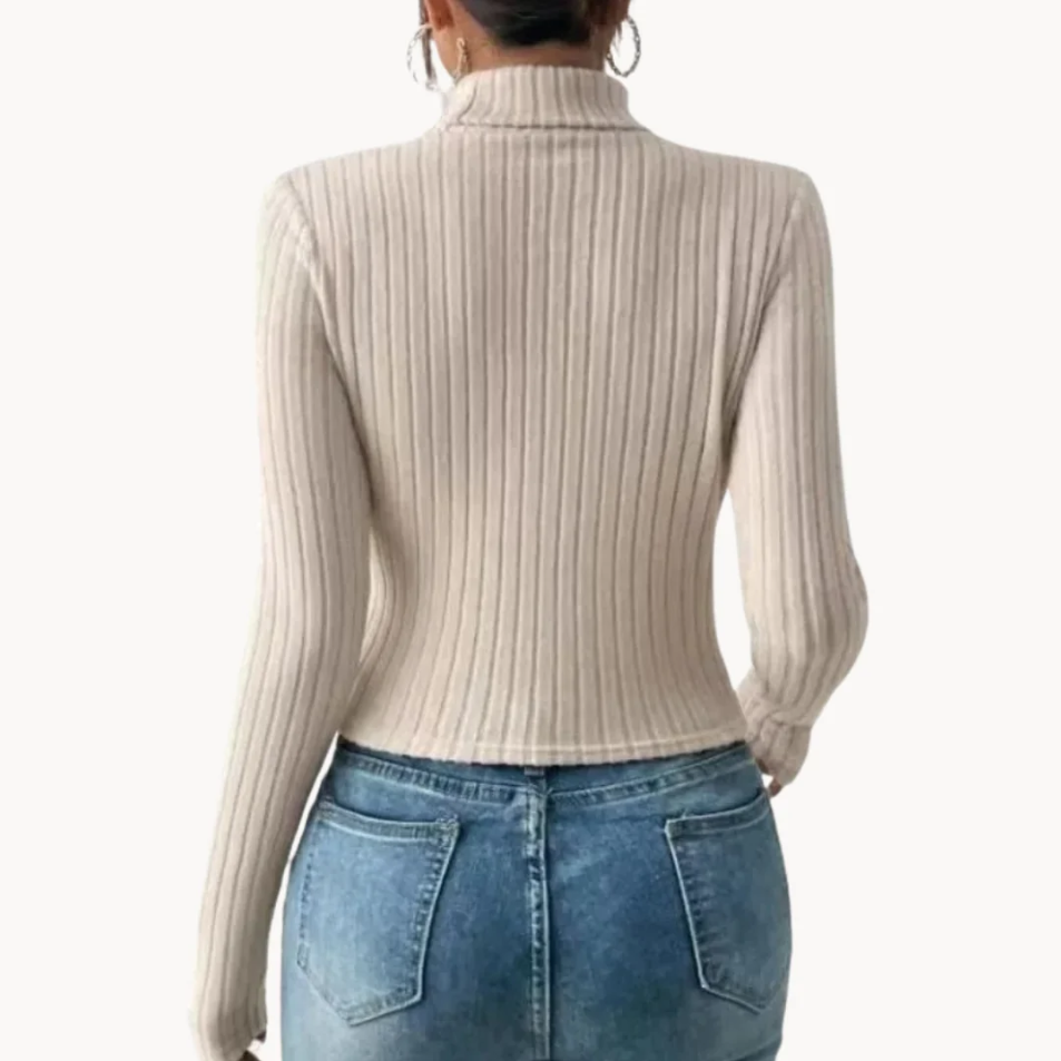 Luisa | soft and versatile women's hollow body knit top