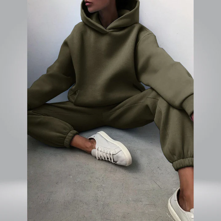 Josephine tracksuit | casual 2-piece hoodie and jogging pants set for women