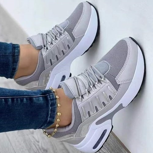 Comfortable orthopaedic shoes for long-lasting comfort
