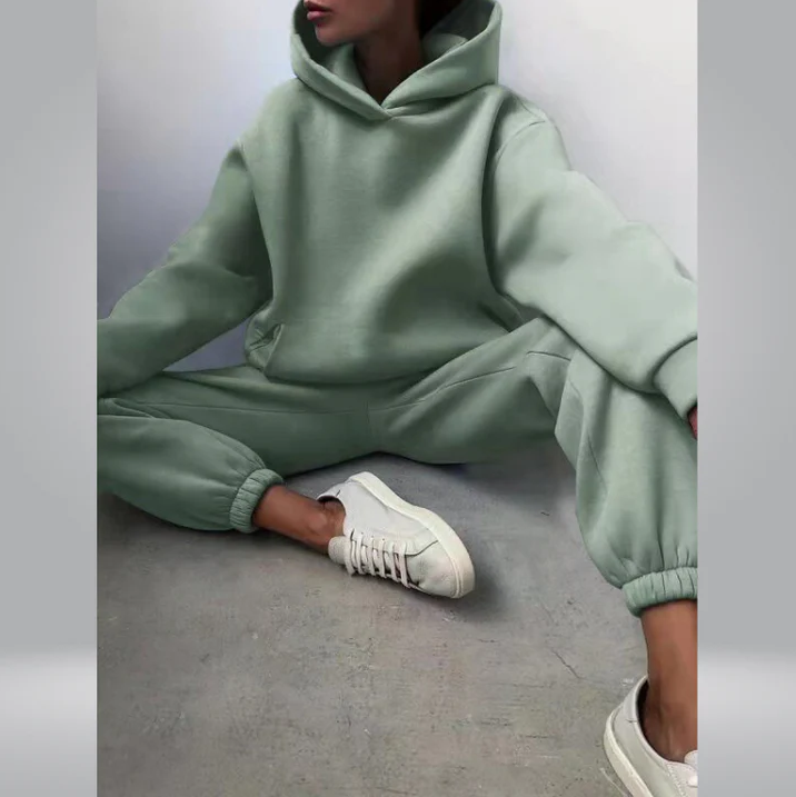 Josephine tracksuit | casual 2-piece hoodie and jogging pants set for women