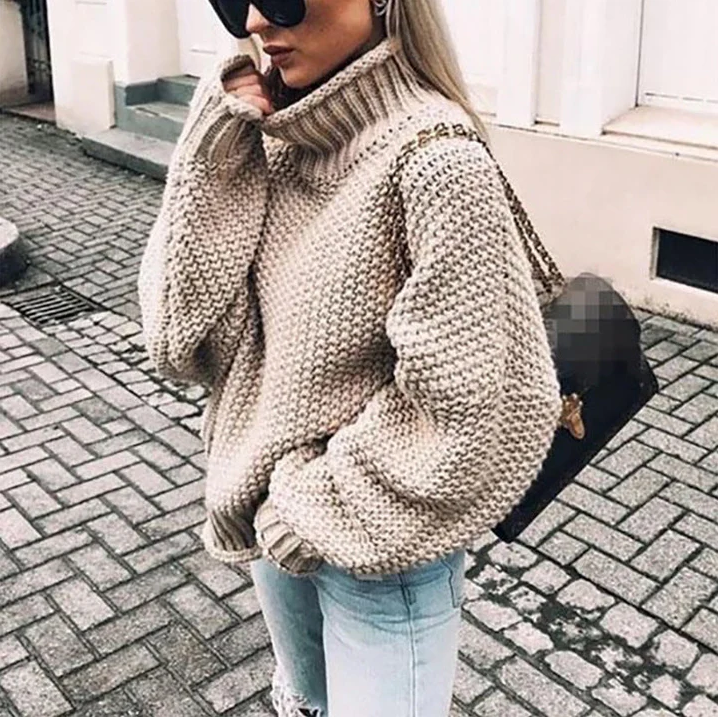 Leyna - turtleneck