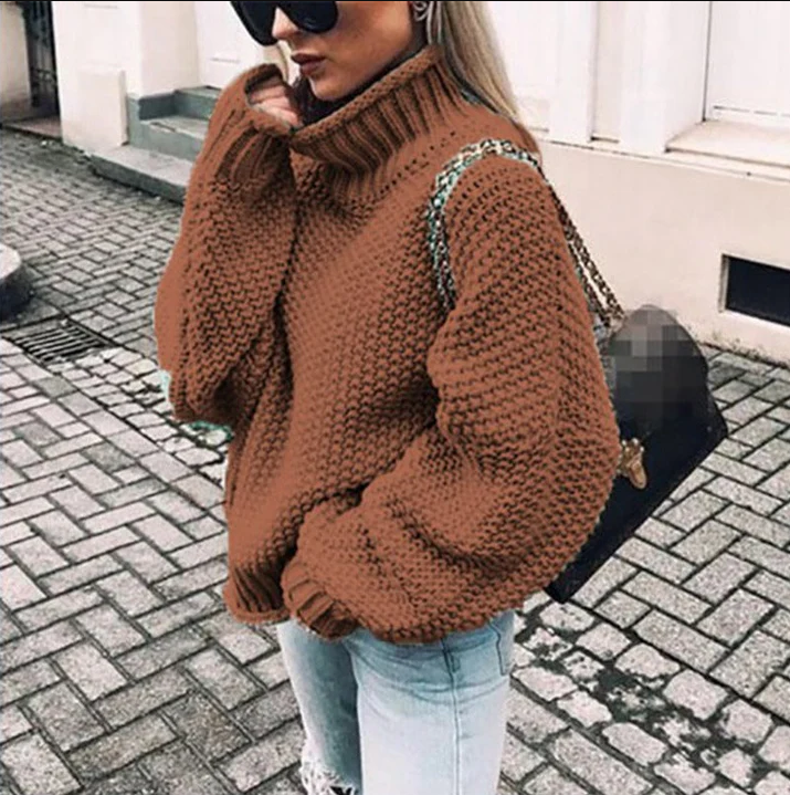 Leyna - turtleneck