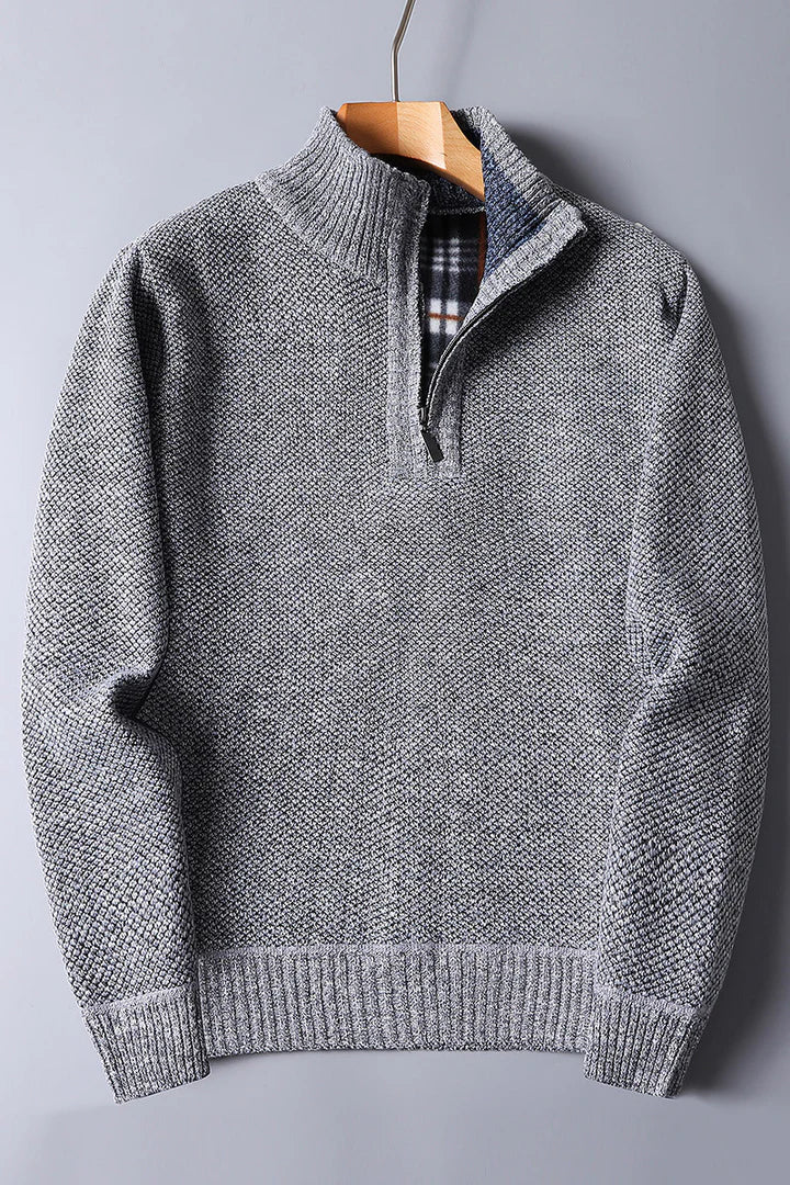 Comfortable men's knitted jumper with zip fastening