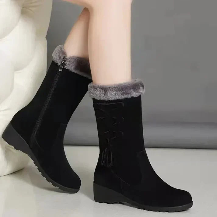 Modern women's boots: stylish shoes for autumn & winter 2024