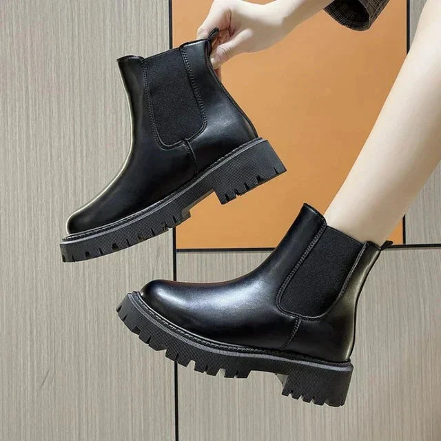 Half high boots with adjustable ankle for women