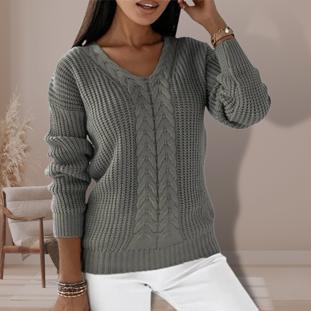 Ella | Cable-knit sweater with V-neck