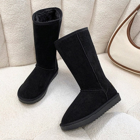 Winter boots with zip and soft lining