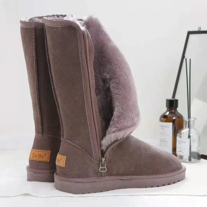 Winter boots with zip and soft lining