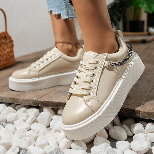 Oshy Lyn - Sleek Leather Sneaker