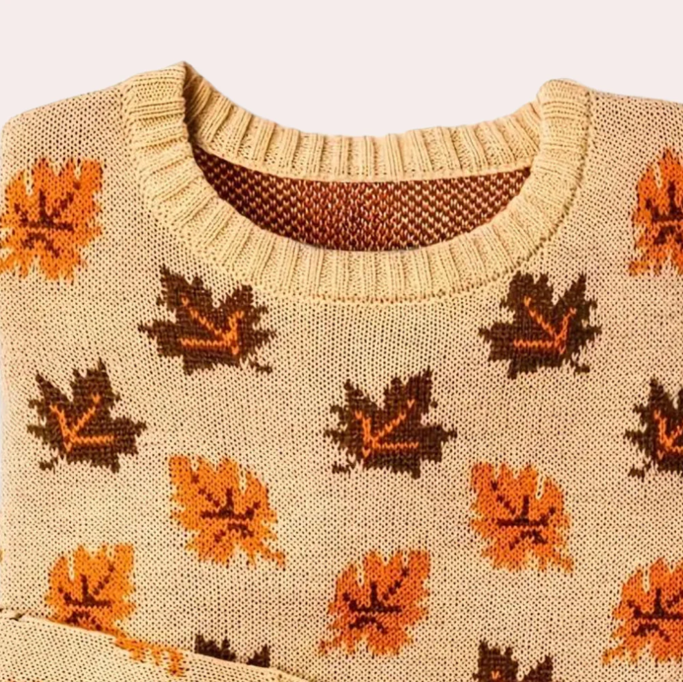 Nerina - women's knitted jumper with leaf pattern