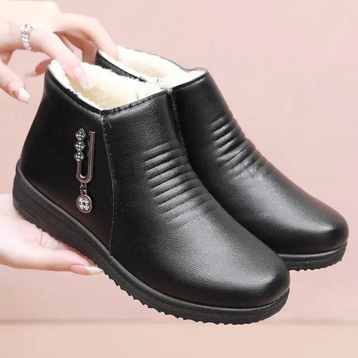 Orthopaedic chic ankle boots - reynaza