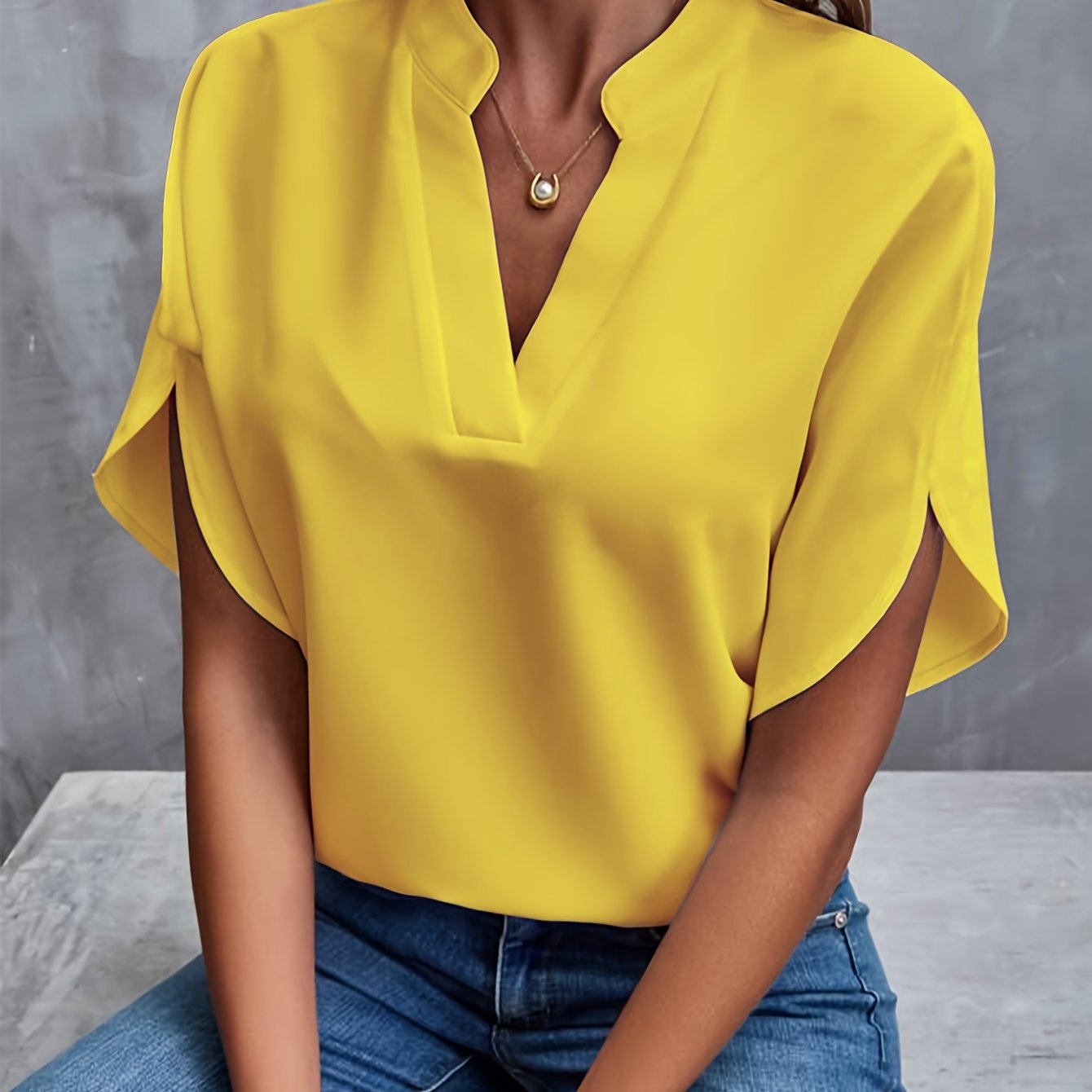 Cheryl | V-Neck Blouse