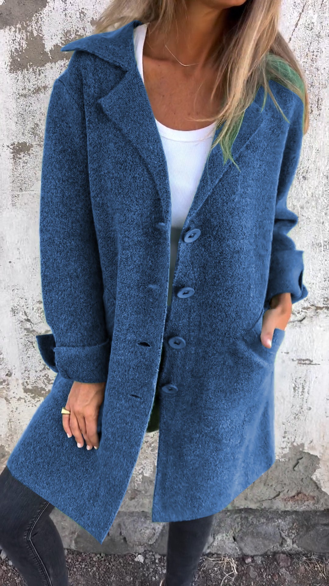 Isa | Casual long coat with lapels